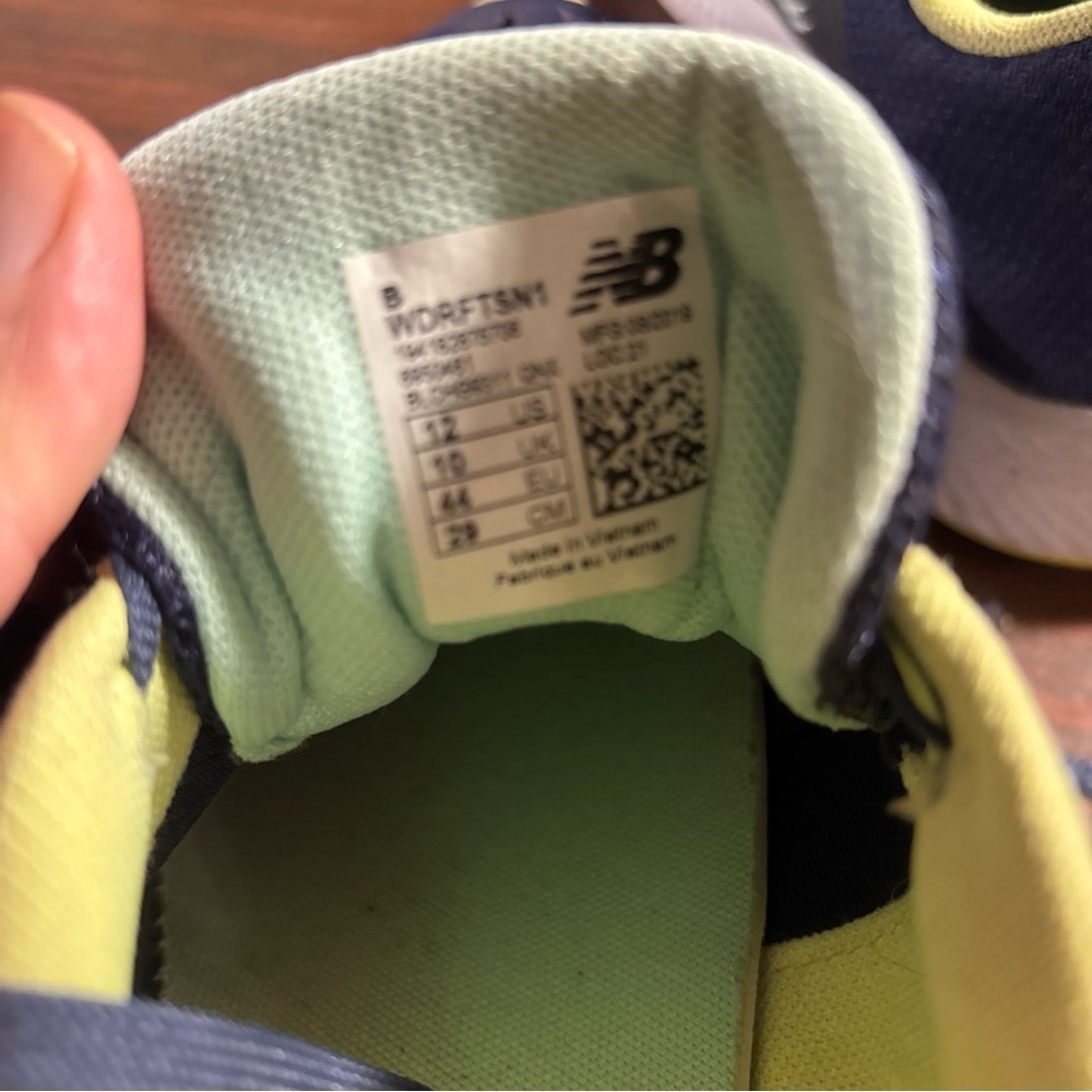 New Balance Men's Athletic Shoes in Navy and Lime - Picture 3 of 11